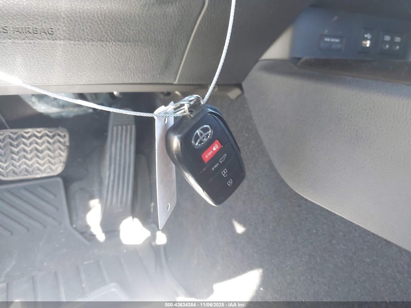 2025 TOYOTA CAMRY LE 4T1DAACK3SU068205