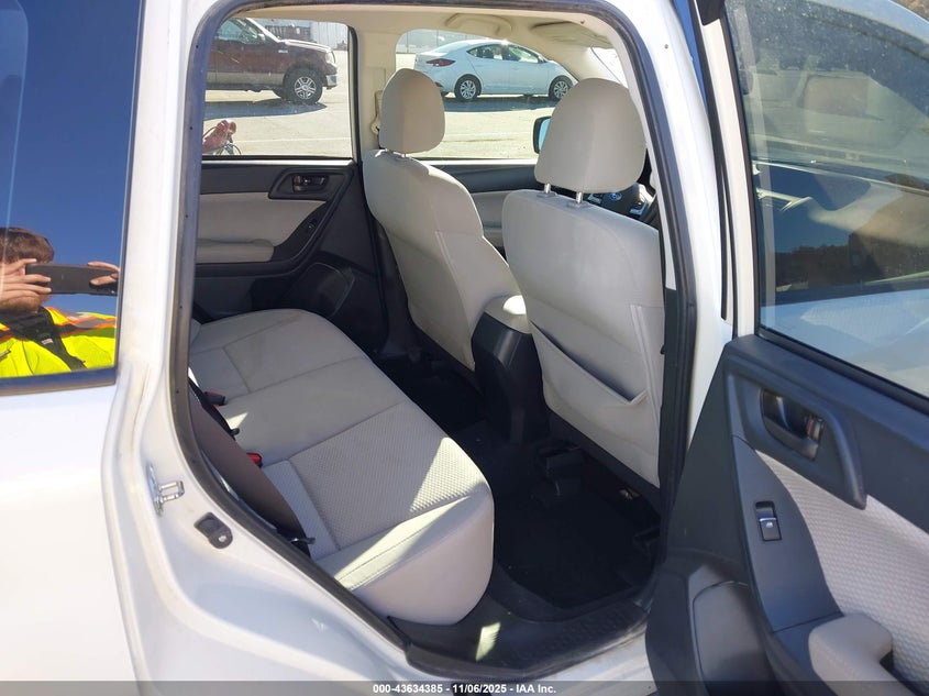 2018 SUBARU FORESTER 2.5I - JF2SJABC7JH543921