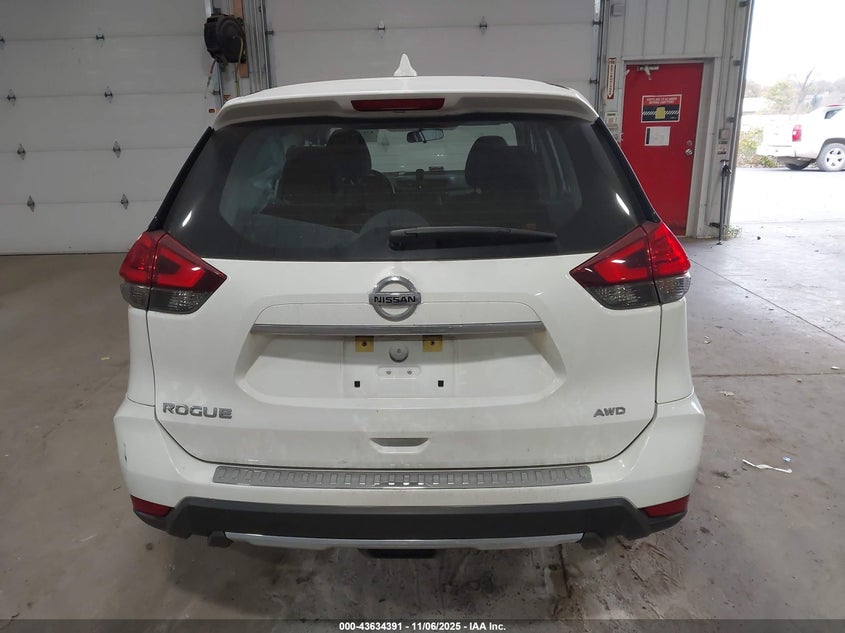 2017 NISSAN ROGUE S - KNMAT2MV0HP586456