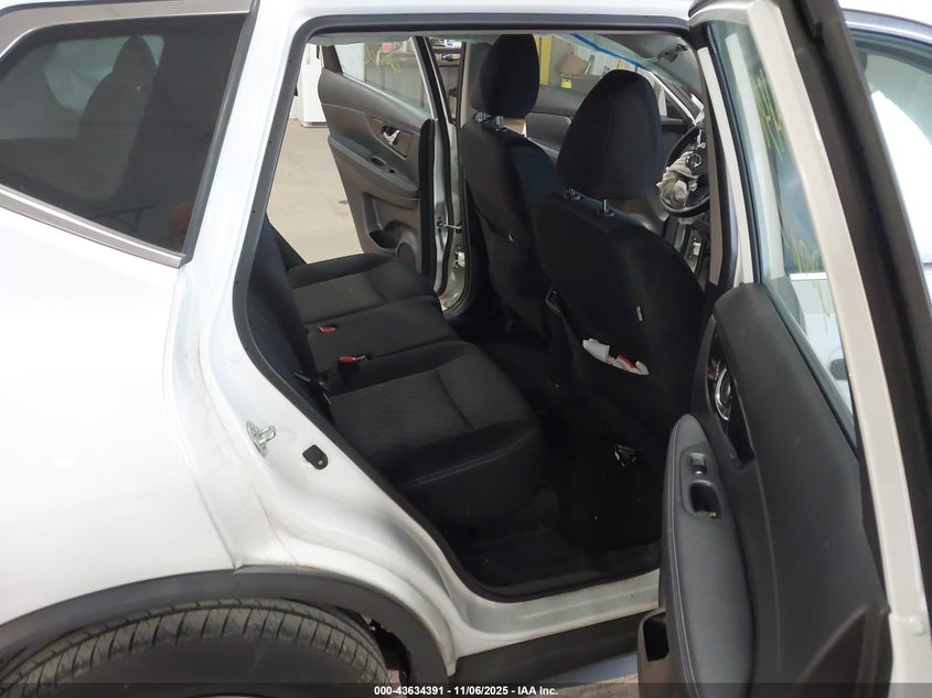 2017 NISSAN ROGUE S - KNMAT2MV0HP586456