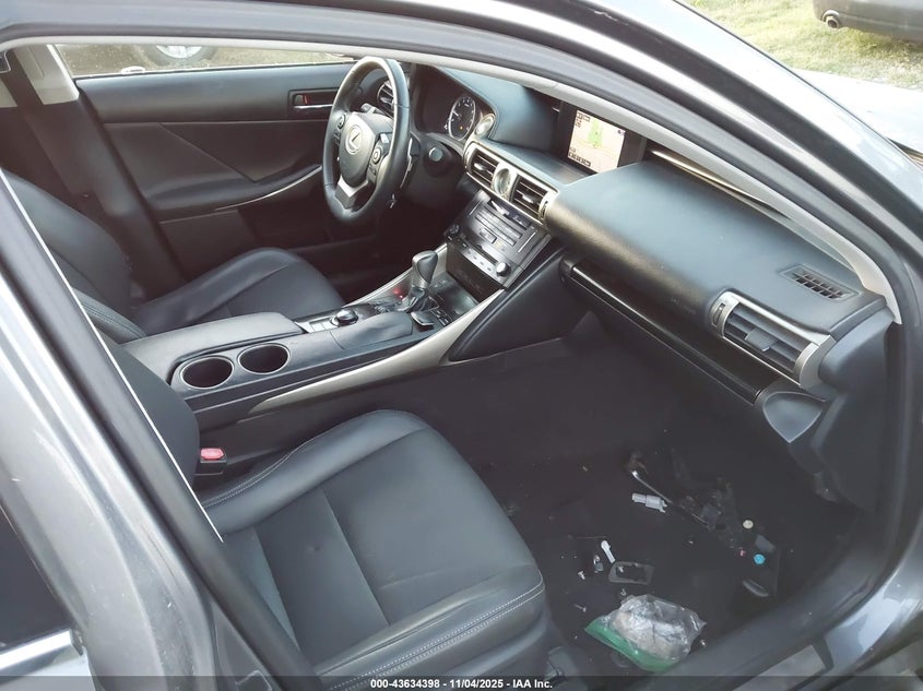 JTHCF1D23E5015100 2014 LEXUS IS photo no. 5