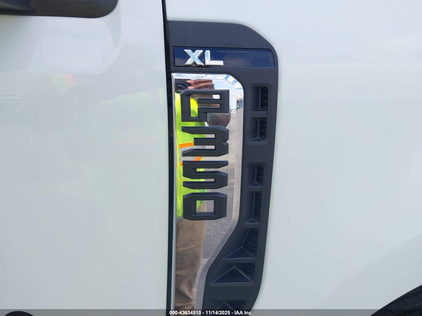 2025 Ford F-350 Xl VIN: 1FT8W3DTXSEC82984 Lot: 43634510