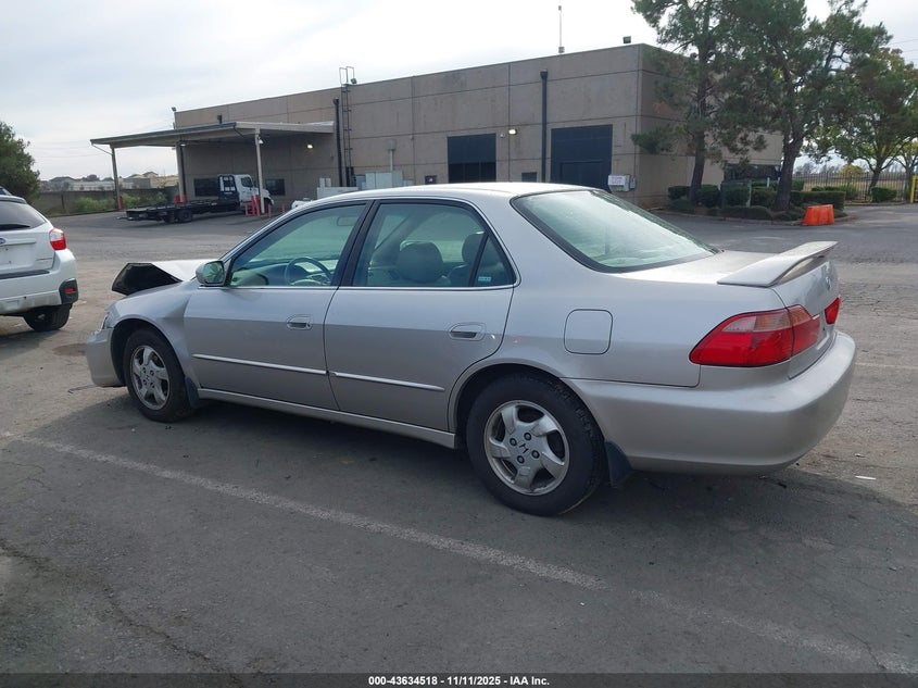 1HGCG6674WA144929 1998 HONDA ACCORD photo no. 14