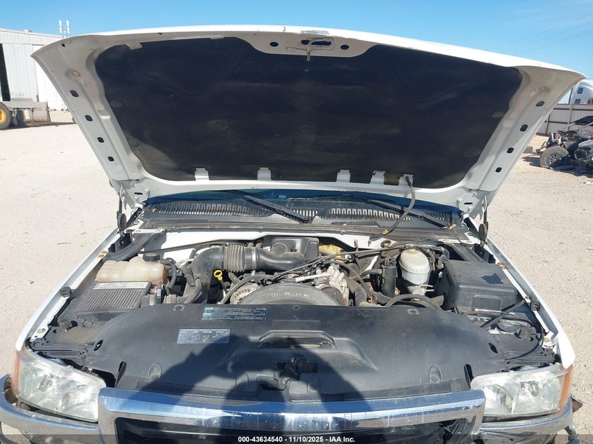 2004 GMC Sierra 1500 VIN: 1GTEC14X54Z173203 Lot: 43634540