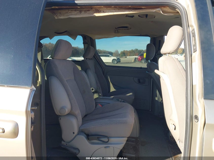 2002 Chrysler Town & Country Ex VIN: 2C8GP74L02R568294 Lot: 43634572