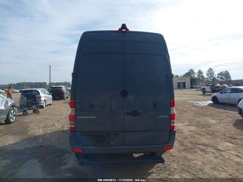 2018 Mercedes-Benz Sprinter 2500 Standard Roof V6 VIN: WD3PE7CD9JP633090 Lot: 43634613