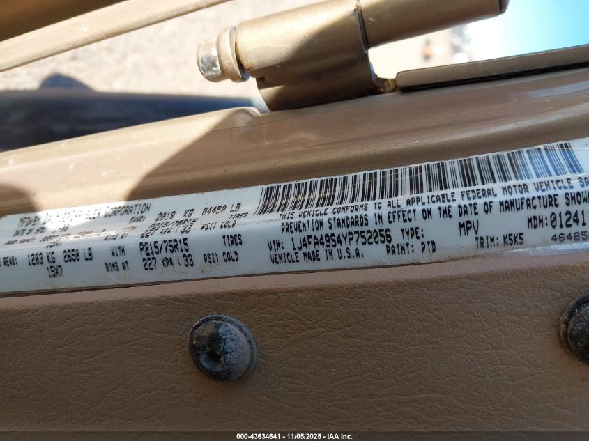 2000 Jeep Wrangler Sport VIN: 1J4FA49S4YP752056 Lot: 43634641