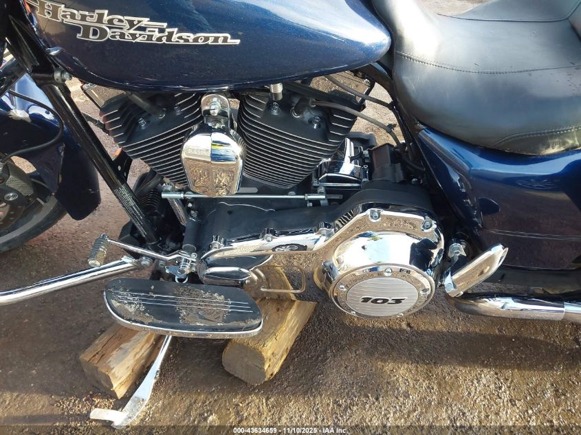 2012 Harley-Davidson Flhx Street Glide VIN: 1HD1KBM17CB692889 Lot: 43634659