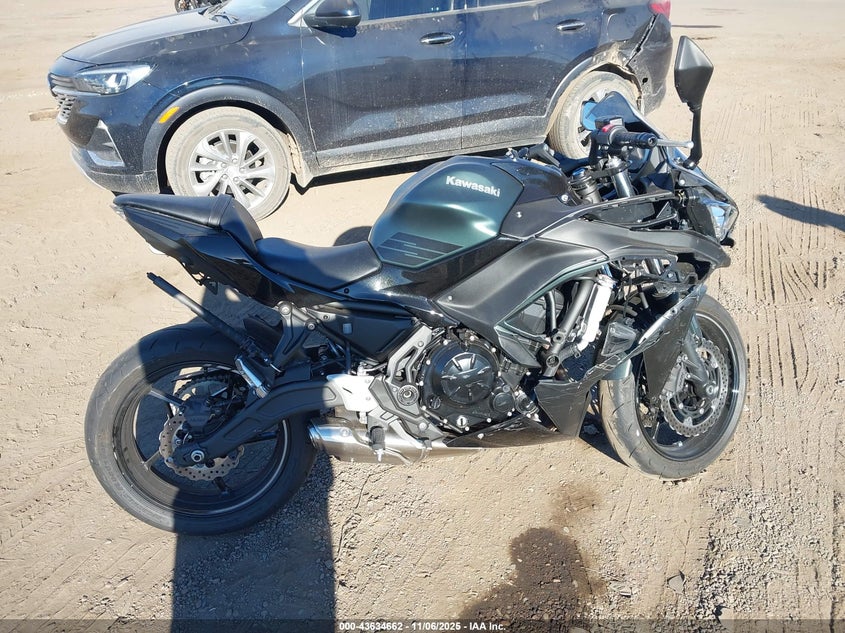 2025 Kawasaki Ex650 P VIN: ML5EXEP19SDAF9209 Lot: 43634662