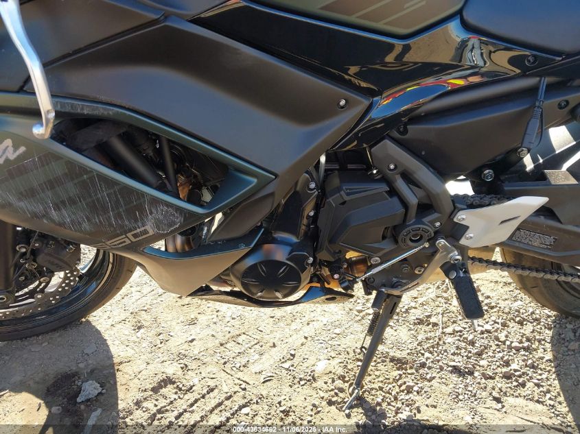 2025 Kawasaki Ex650 P VIN: ML5EXEP19SDAF9209 Lot: 43634662