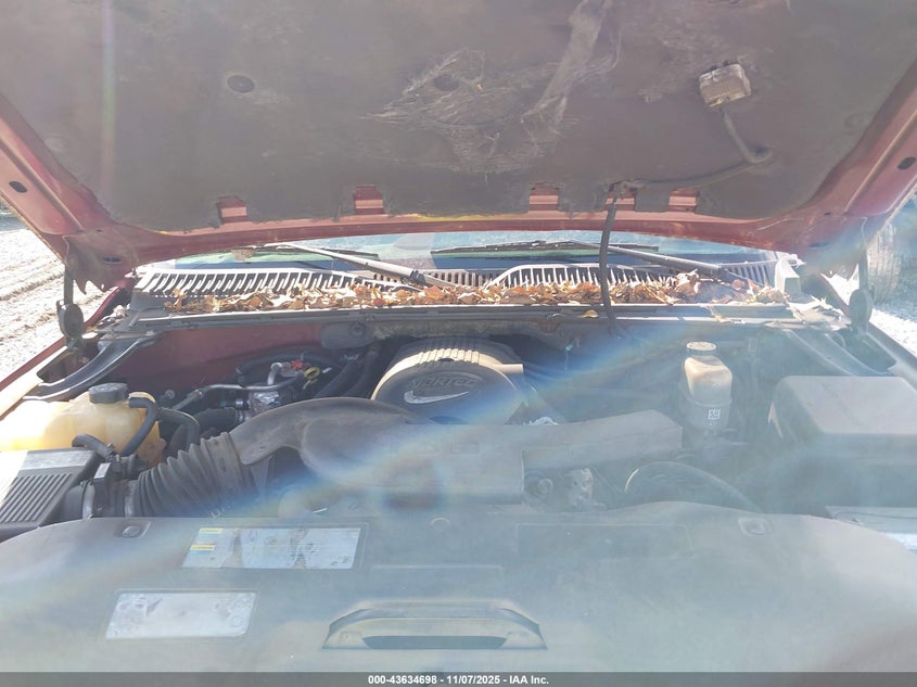 2002 Chevrolet Suburban 1500 Ls VIN: 1GNEC16Z22J144081 Lot: 43634698