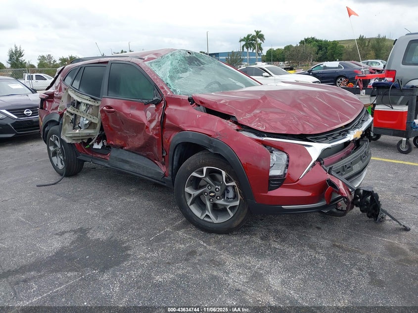CHEVROLET TRAX FWD LT