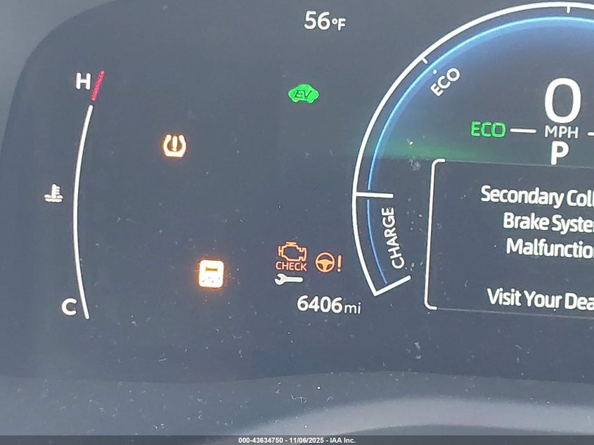 2025 TOYOTA CAMRY LE 4T1DBADK3SU502702