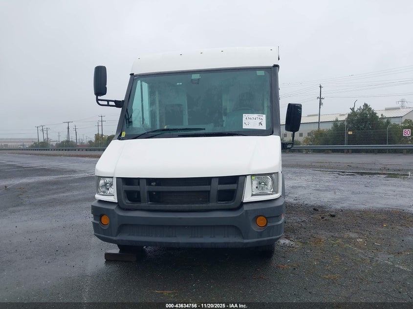 2017 Isuzu Reach VIN: JALB4T178H7W00521 Lot: 43634756