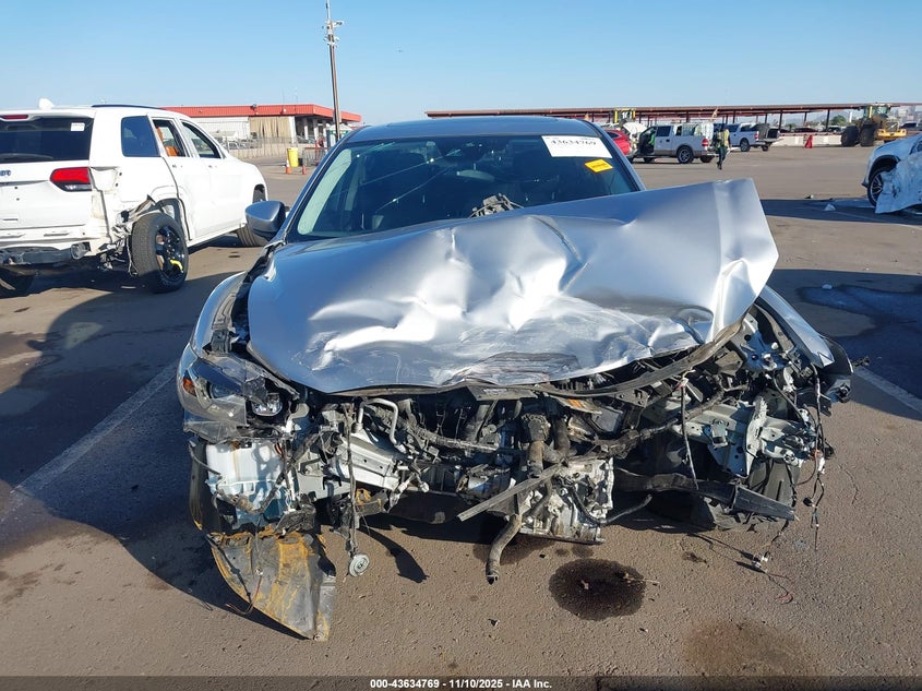 JM1GL1W54H1102308 2017 MAZDA 6 photo no. 12