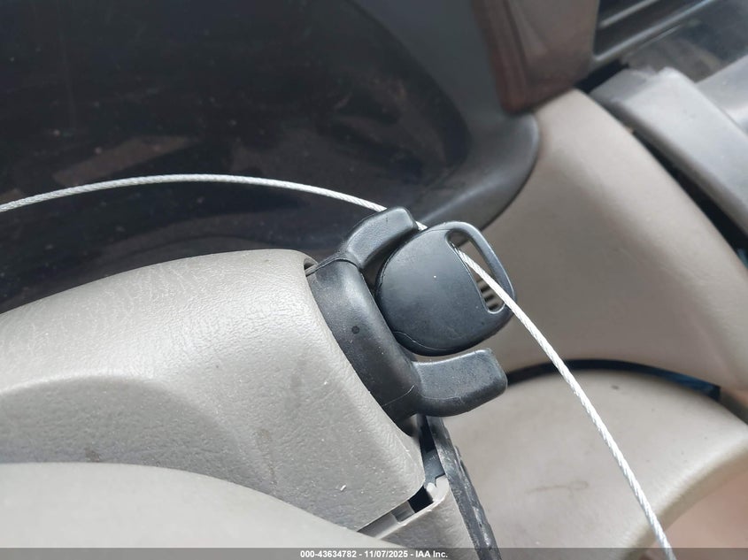 2003 Cadillac Deville Dts VIN: 1G6KF57923U158316 Lot: 43634782