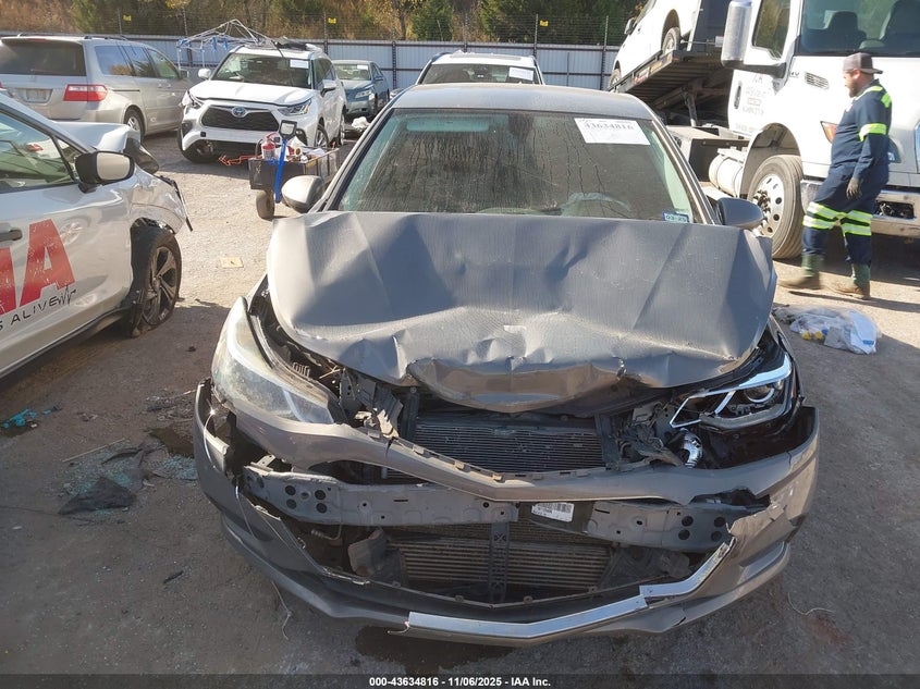 2018 CHEVROLET CRUZE LT AUTO 1G1BE5SM5J7120434