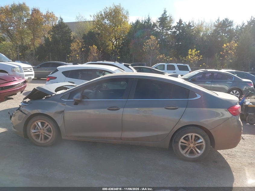 2018 CHEVROLET CRUZE LT AUTO 1G1BE5SM5J7120434