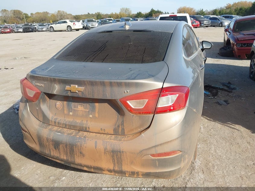 2018 CHEVROLET CRUZE LT AUTO 1G1BE5SM5J7120434