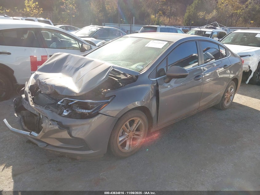2018 CHEVROLET CRUZE LT AUTO 1G1BE5SM5J7120434