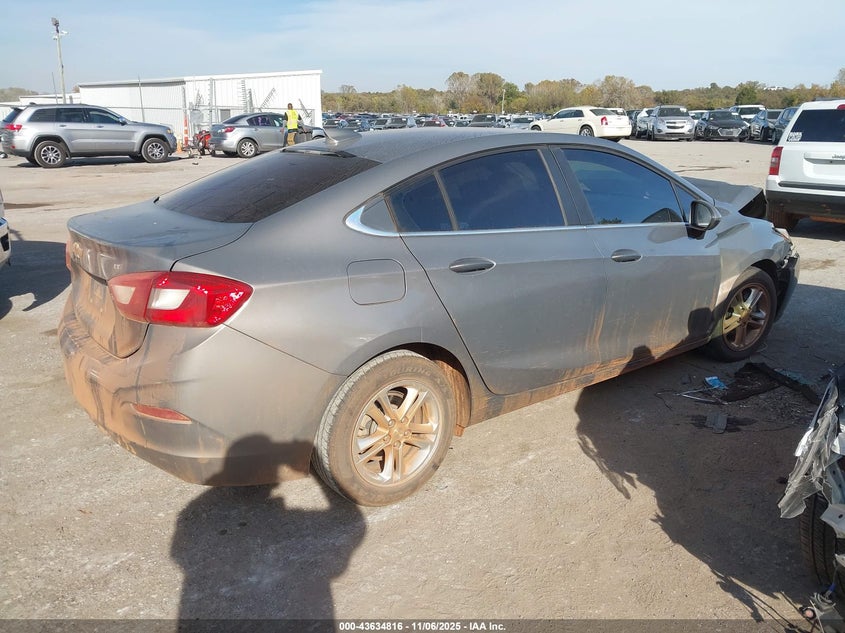 2018 CHEVROLET CRUZE LT AUTO 1G1BE5SM5J7120434