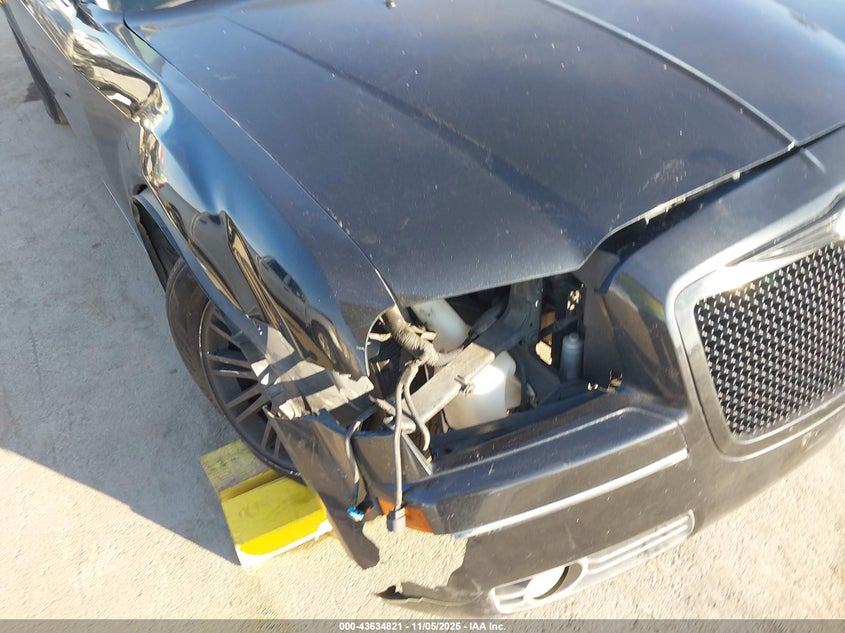 2C3CA4CD8AH330180 2010 CHRYSLER 300 photo no. 6
