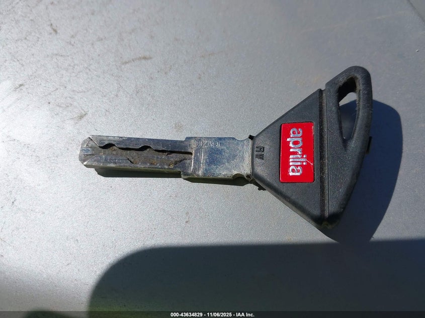 2021 Aprilia Rsv4 1100 VIN: ZD4KYUA07MS000311 Lot: 43634829