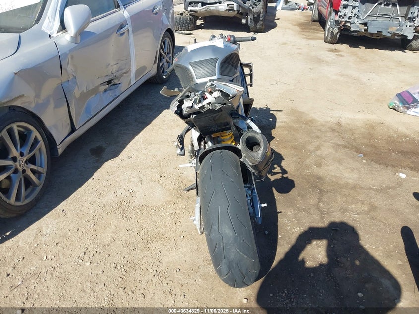 2021 Aprilia Rsv4 1100 VIN: ZD4KYUA07MS000311 Lot: 43634829