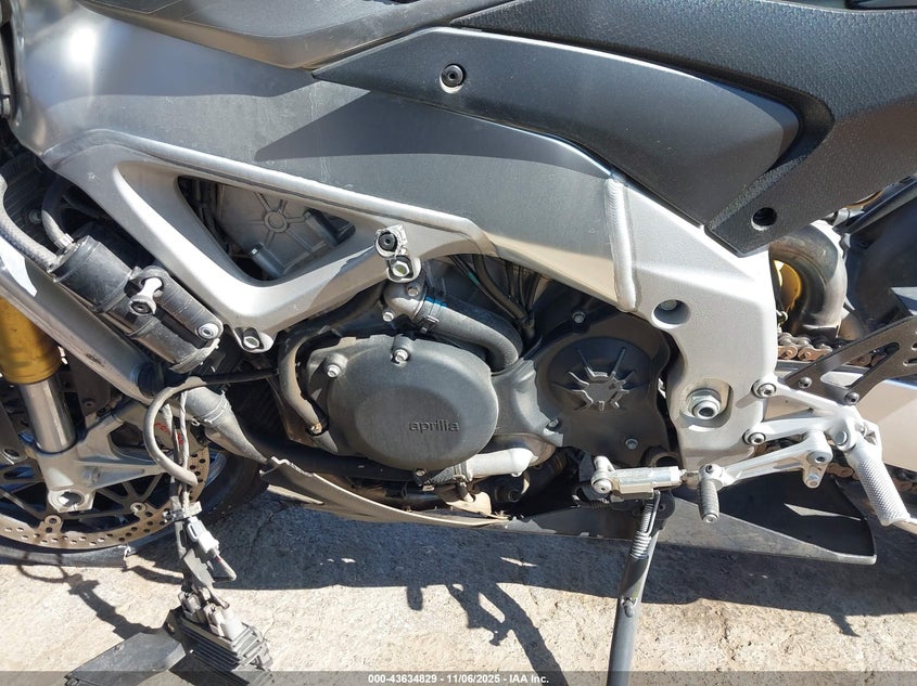 2021 Aprilia Rsv4 1100 VIN: ZD4KYUA07MS000311 Lot: 43634829