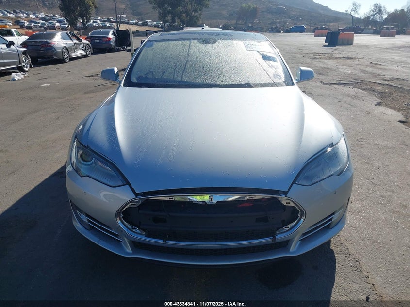 2013 Tesla Model S Performance VIN: 5YJSA1DP6DFP20977 Lot: 43634841