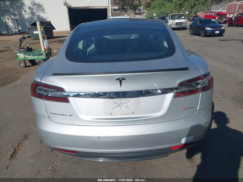 2013 Tesla Model S Performance VIN: 5YJSA1DP6DFP20977 Lot: 43634841