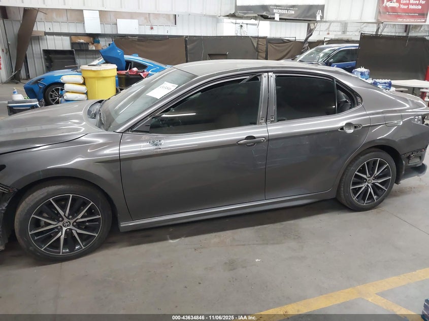 2022 TOYOTA CAMRY SE 4T1G11AK8NU628854