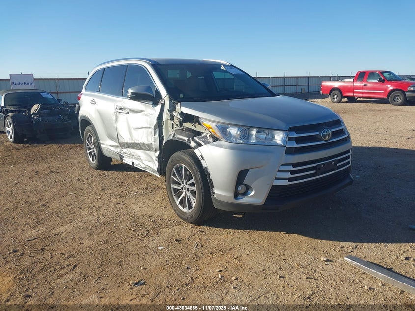 TOYOTA HIGHLANDER XLE