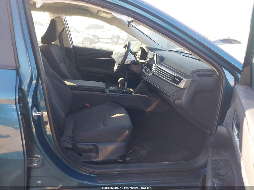 2025 TOYOTA CAMRY LE - 4T1DAACK8SU521458