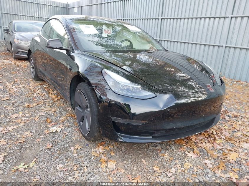 TESLA MODEL 3 REAR-WHEEL DRIVE