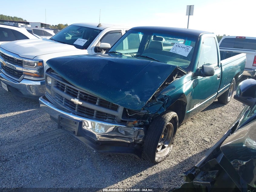 1GCEC14W3TZ123227 1996 CHEVROLET GMT-400 photo no. 2