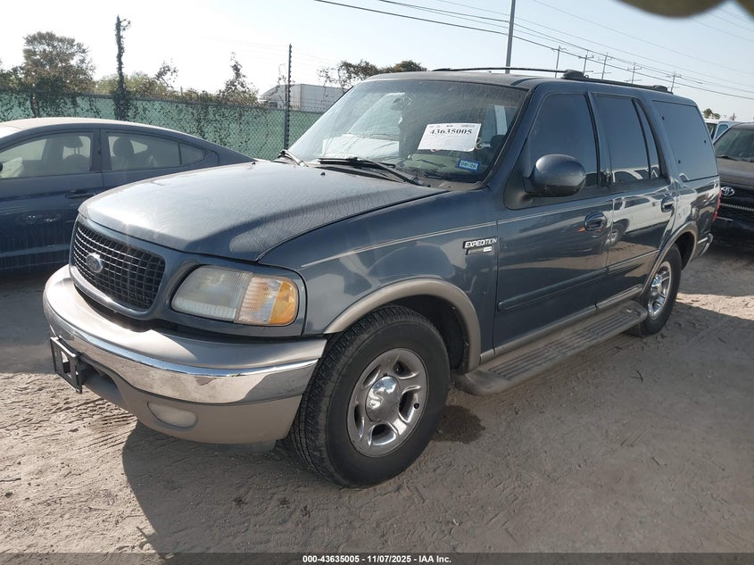 1FMRU17L71LB24053 2001 FORD EXPEDITION photo no. 2