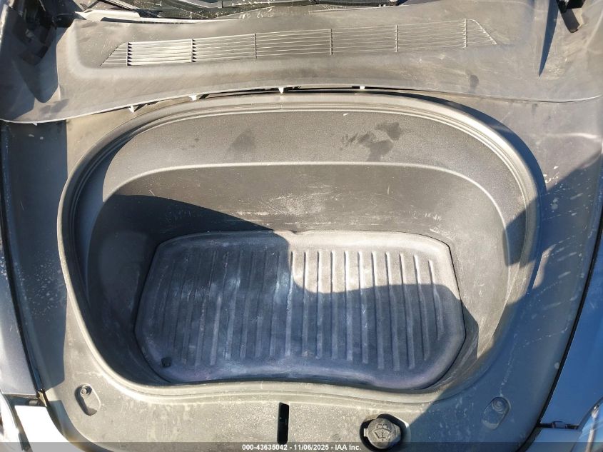 2025 Tesla Model 3 Long Range Rear-Wheel Drive/Standard VIN: 5YJ3E1EA4SF999653 Lot: 43635042