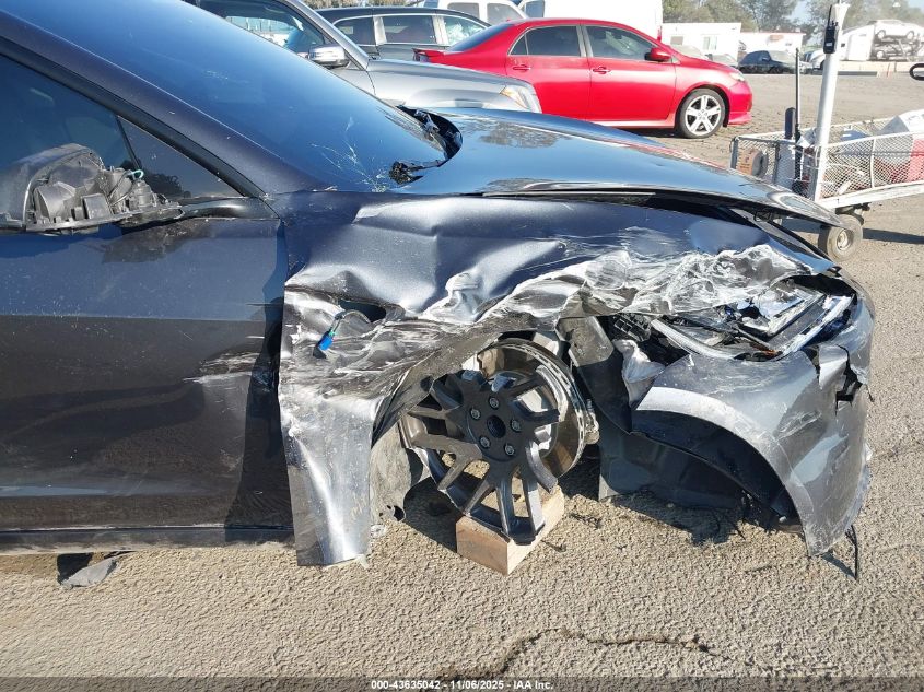 2025 Tesla Model 3 Long Range Rear-Wheel Drive/Standard VIN: 5YJ3E1EA4SF999653 Lot: 43635042