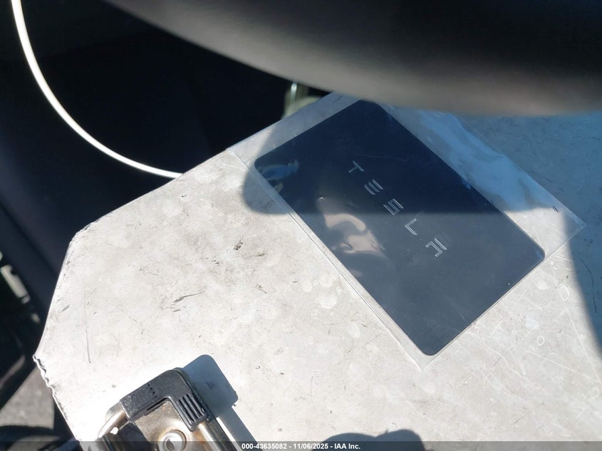 2023 Tesla Model Y Rwd VIN: 7SAYGDED8PF966998 Lot: 43635082