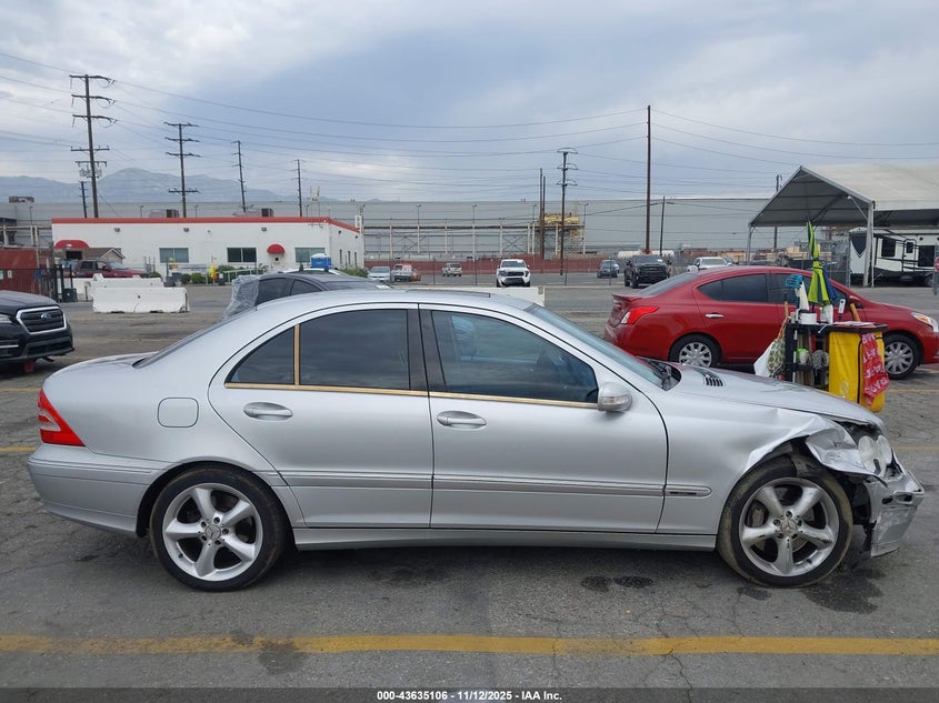 2004 Mercedes-Benz C 230 Kompressor Sport/Sport VIN: WDBRF40J14A640366 Lot: 43635106
