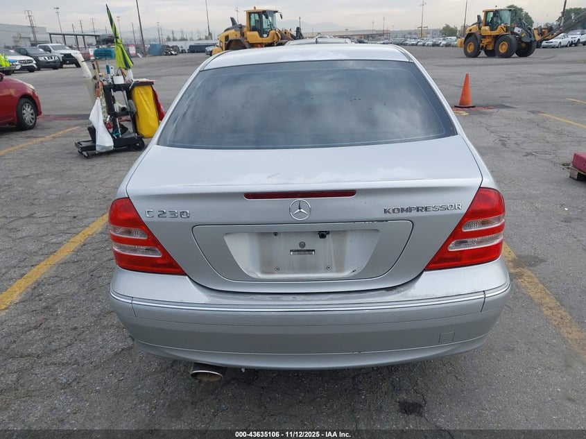 2004 Mercedes-Benz C 230 Kompressor Sport/Sport VIN: WDBRF40J14A640366 Lot: 43635106