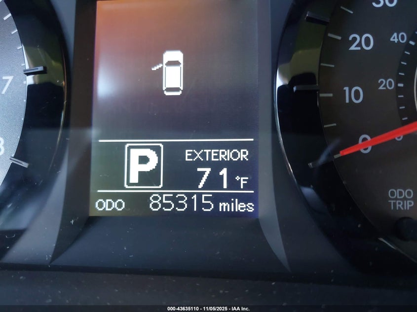 2017 TOYOTA SIENNA LE 8 PASSENGER 5TDKZ3DC4HS890838