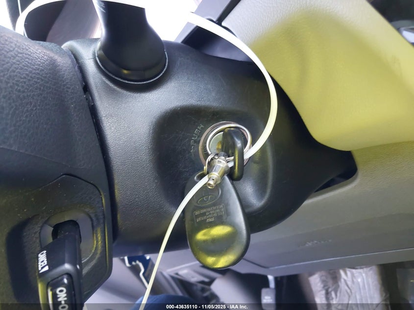 2017 TOYOTA SIENNA LE 8 PASSENGER 5TDKZ3DC4HS890838