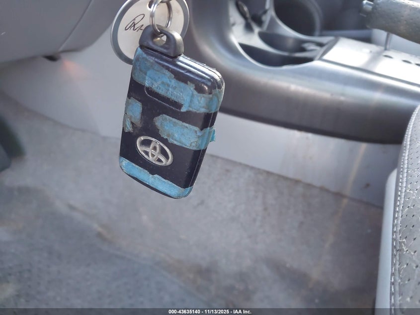 2009 Toyota Rav4 Limited VIN: JTMZF31V29D005207 Lot: 43635140