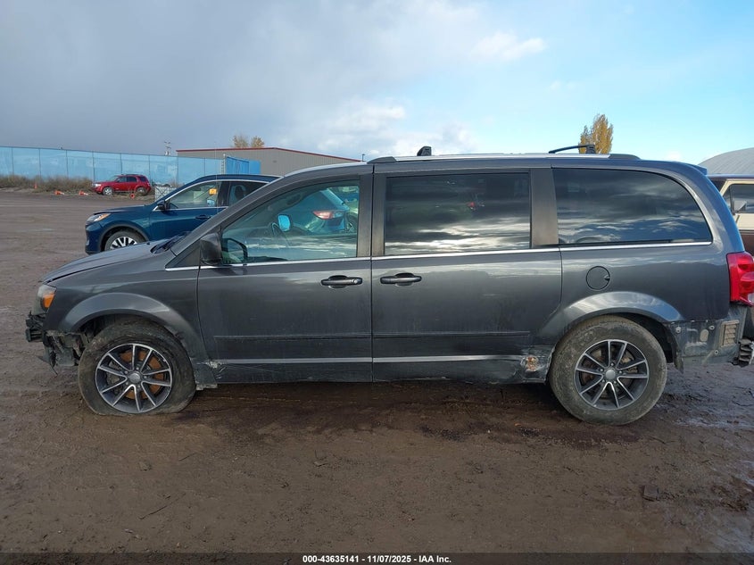2017 Dodge Grand Caravan Sxt VIN: 2C4RDGCG0HR724365 Lot: 43635141