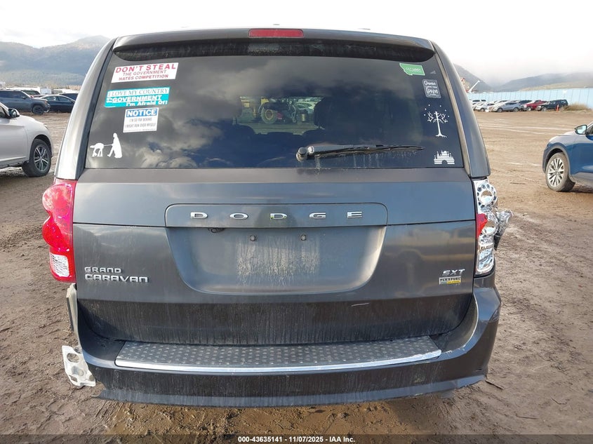 2017 Dodge Grand Caravan Sxt VIN: 2C4RDGCG0HR724365 Lot: 43635141