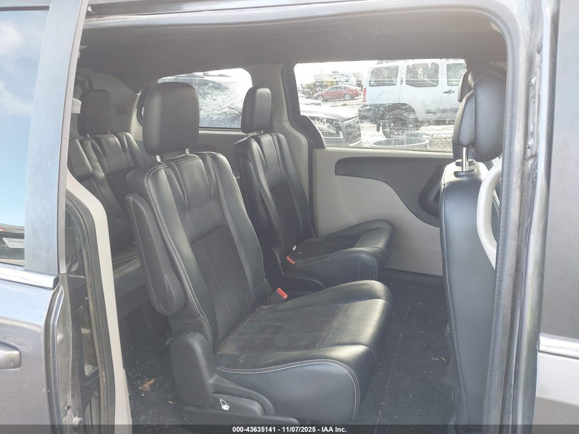 2017 Dodge Grand Caravan Sxt VIN: 2C4RDGCG0HR724365 Lot: 43635141