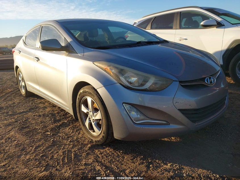 HYUNDAI ELANTRA SE