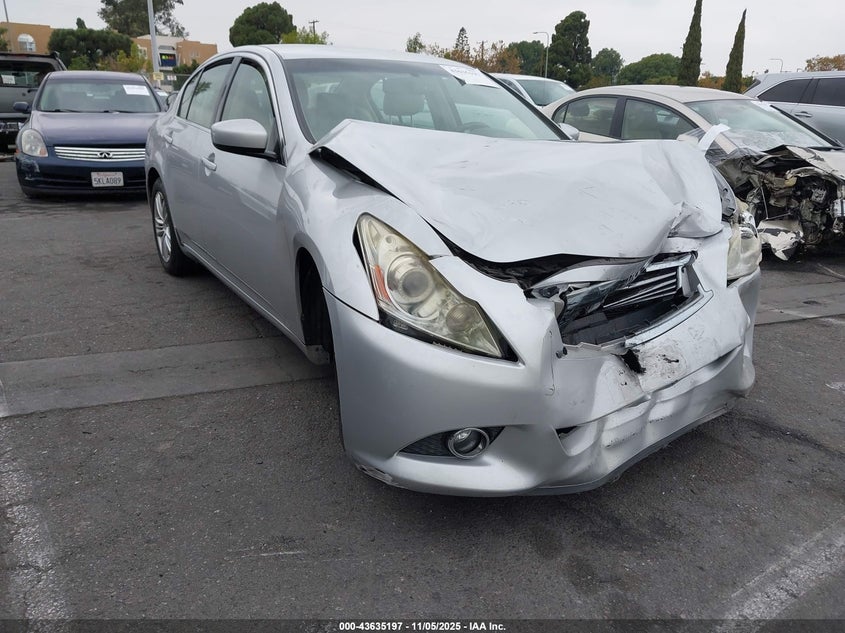 INFINITI G37 JOURNEY